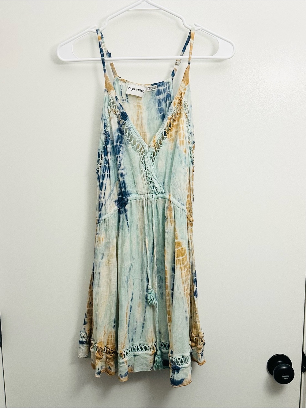 raya sun Blue & Tan Tie-Dye Y2K boho fairy tank top size medium
